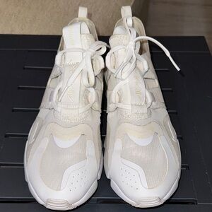 Nike Air Max Infinity 2 Women's Cream Sneakers